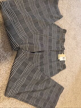 Elie Tahari Black and White Glen Plaid Boot Cut Pants